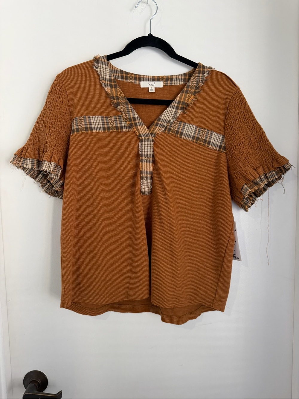 easel Rust Plaid-Trim Short Sleeve Knit Top